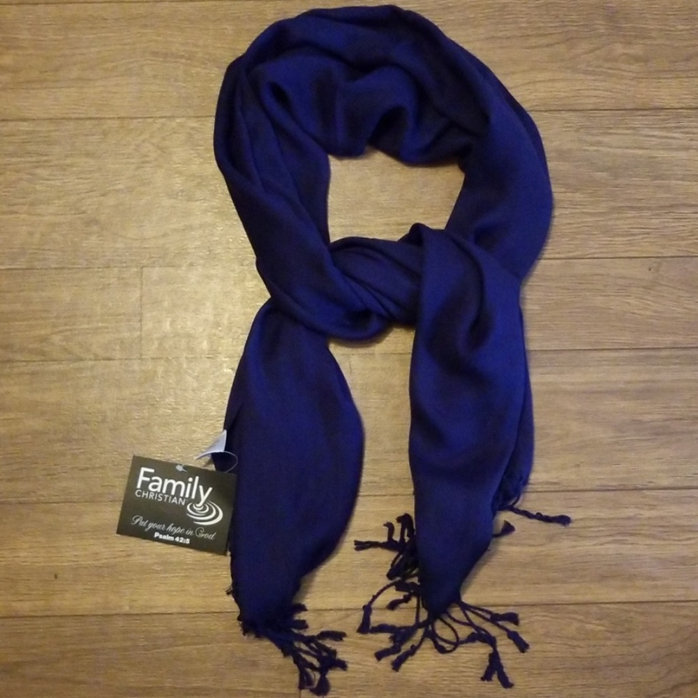 🔥4 for $20🔥 NWT Family Christian Scarf Blue